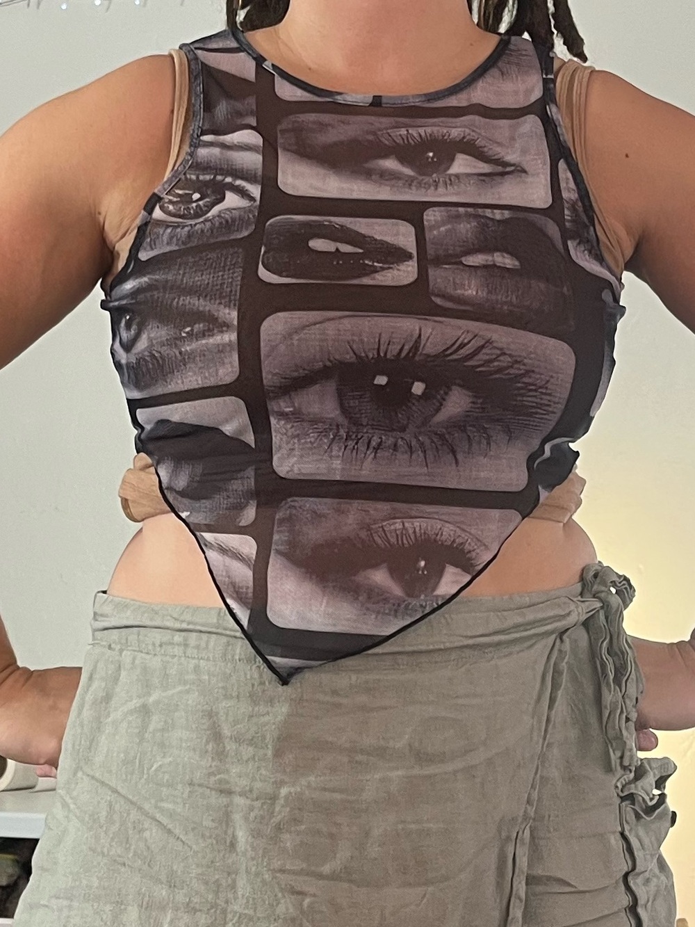 New Eyes Lips Mesh Patchwork Sleeveless Asymmetrical Handkerchief Crop Top XL - Picture 7 of 12